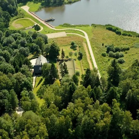Natura Park Noclegi Nad Zalewem Полчин-Здруй